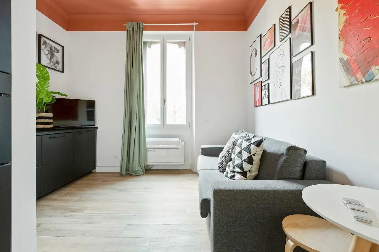 Modern And Cozy Apt In Porta Romana Milan 0*,