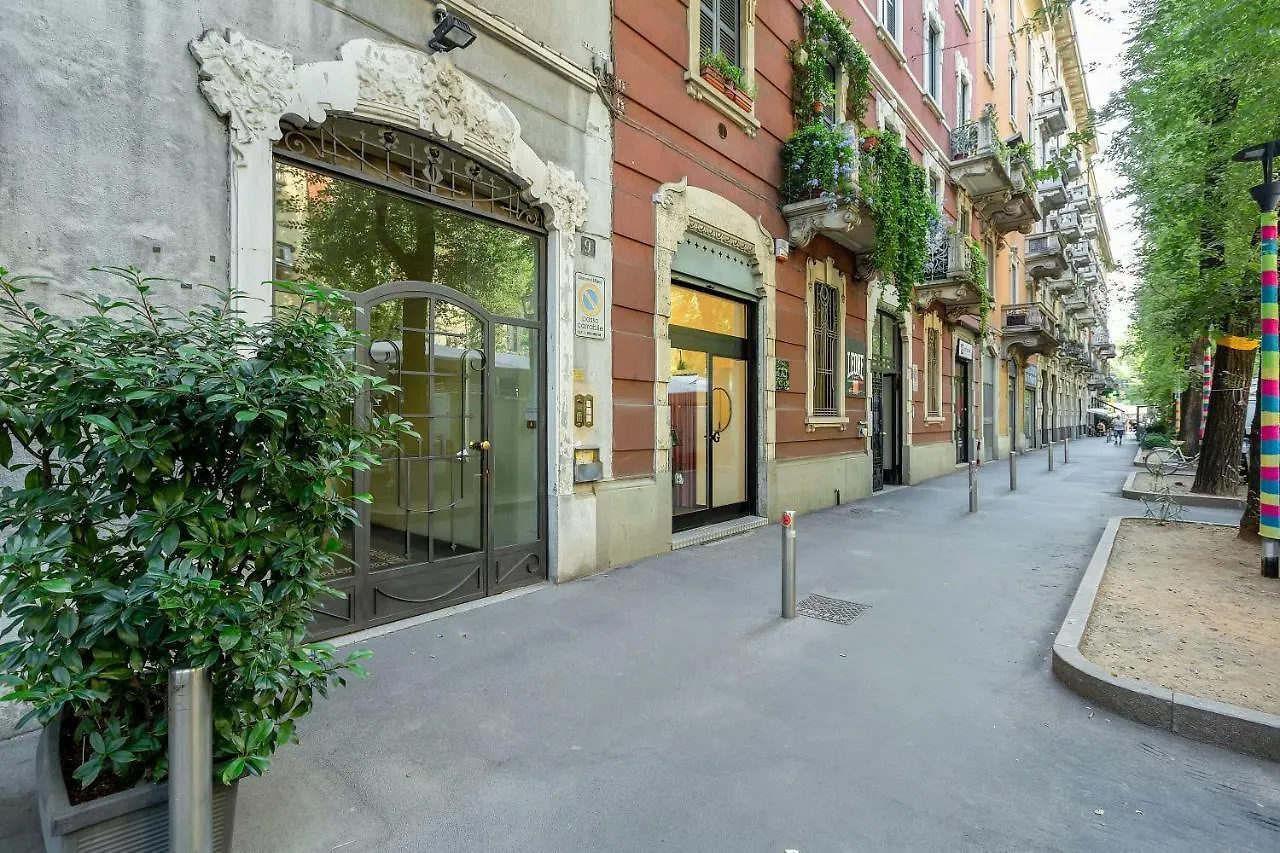 Modern And Cozy Apt In Porta Romana Milan 0*,  Italy