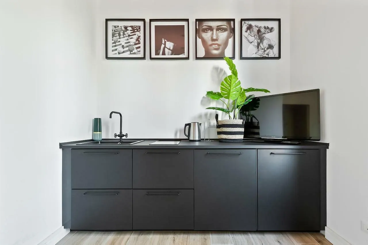 Modern And Cozy Apt In Porta Romana Milan