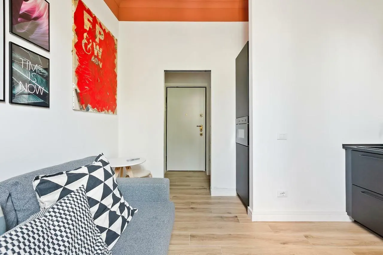 Modern And Cozy Apt In Porta Romana Milan Italy